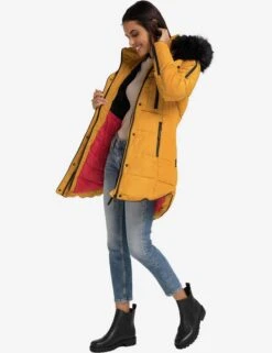 Marikoo Manteaux Dhiver Manteau D’hiver Moonshine Femme Jaune Dor -Marikoo Boutique 3ed32a6ceb9907a7e9ba82c101c8241f